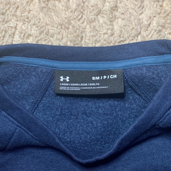 Under Armour Sweatshirt - Picture 2 of 4